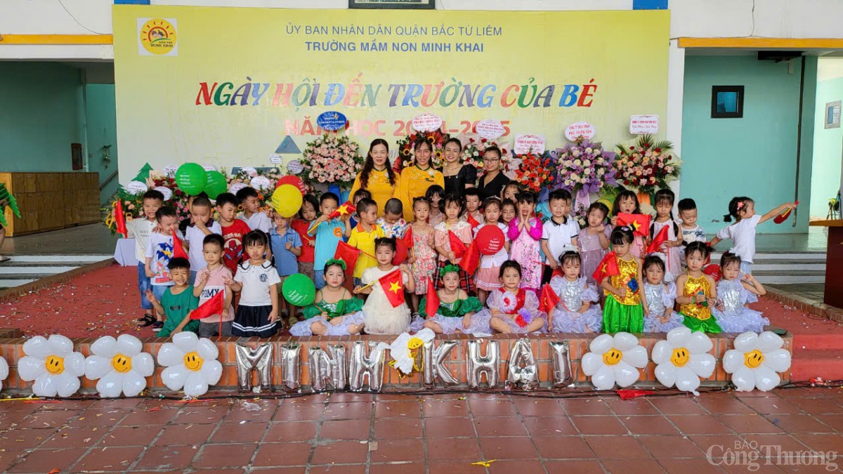 Hà Nội: Gần 2,3 triệu học sinh nô nức khai giảng năm học mới Hà Nội: Gần 2,3 triệu học sinh nô nức khai giảng năm học mới