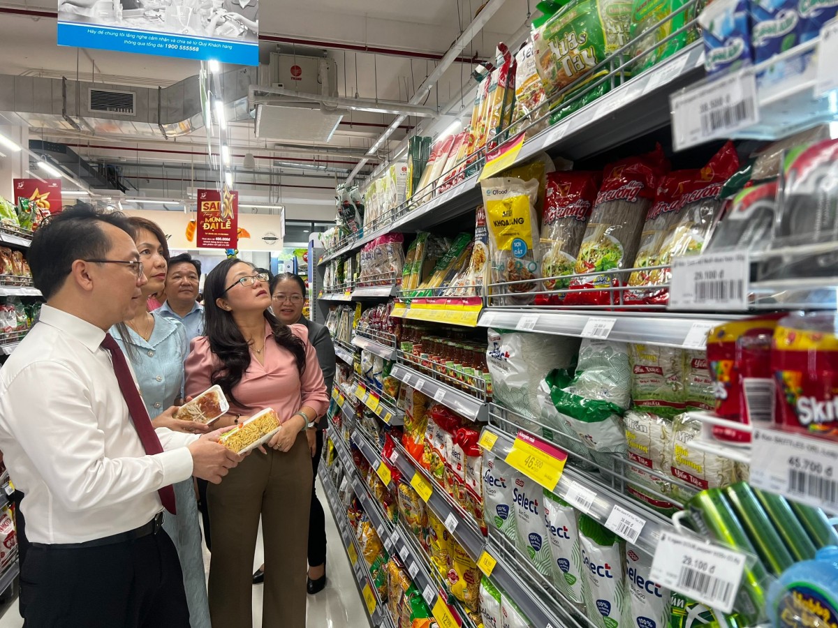 Liên hiệp Hợp tác xã Thương mại TP. Hồ Chí Minh khai trương Co.opmart thứ 131 Liên hiệp Hợp tác xã Thương mại TP. Hồ Chí Minh khai trương Co.opmart thứ 131