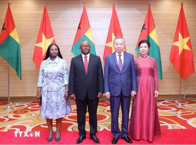 Tổng Bí thư, Chủ tịch nước Tô Lâm chủ trì tiệc chiêu đãi Tổng thống Guinea-Bissau Tổng Bí thư, Chủ tịch nước Tô Lâm hội đàm với Tổng thống Guinea Bissau