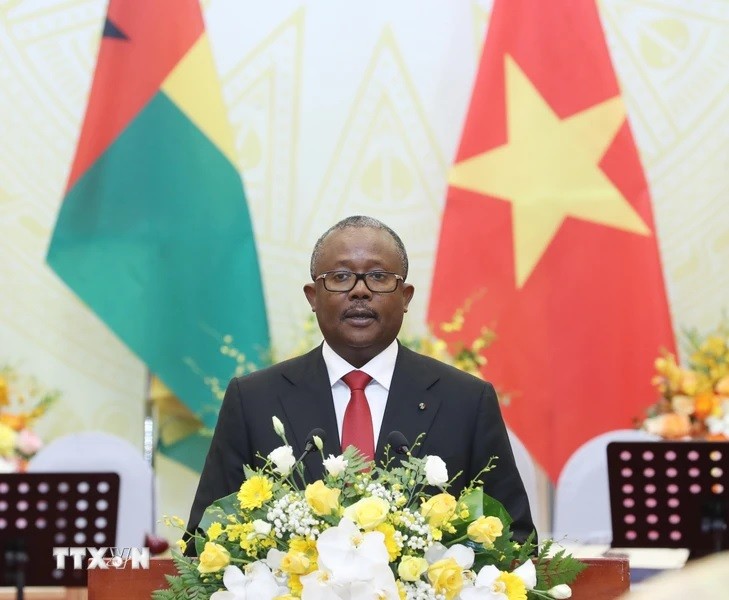 Tổng Bí thư, Chủ tịch nước Tô Lâm chủ trì tiệc chiêu đãi Tổng thống Guinea-Bissau Tổng Bí thư, Chủ tịch nước Tô Lâm hội đàm với Tổng thống Guinea Bissau