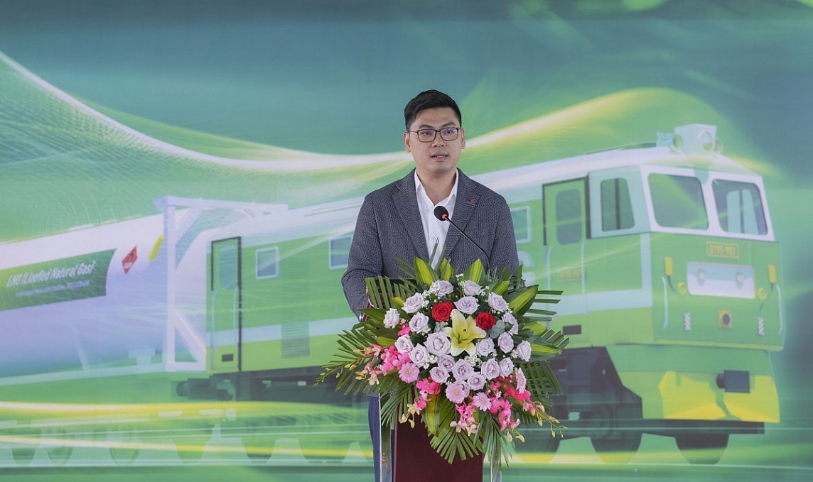 Phó Tổng Giám đốc PV GAS Nguyễn Phúc Tuệ phát biểu khai mạc buổi Lễ Phó Tổng Giám đốc PV GAS Nguyễn Phúc Tuệ phát biểu khai mạc buổi Lễ