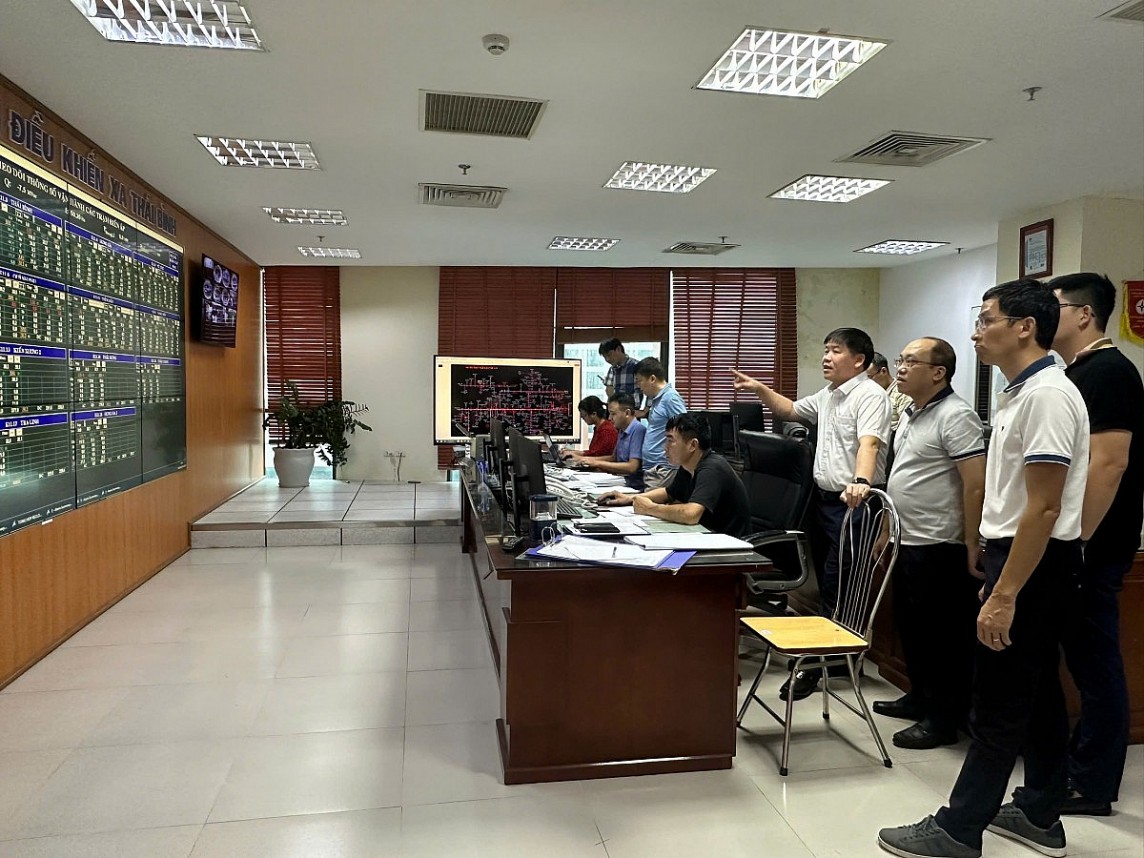 Thông tin mới về tình hình mất điện tại 1 số địa phương miền Bắc do bão số 3 Thông tin mới về tình hình mất điện tại 1 số địa phương miền Bắc do bão số 3