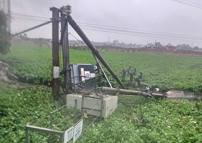 Hình ảnh lưới điện bị tàn phá bởi siêu bão Yagi Hình ảnh lưới điện bị tàn phá bởi siêu bão Yagi