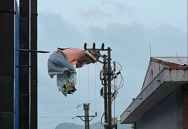 Hình ảnh lưới điện bị tàn phá bởi siêu bão Yagi Hình ảnh lưới điện bị tàn phá bởi siêu bão Yagi