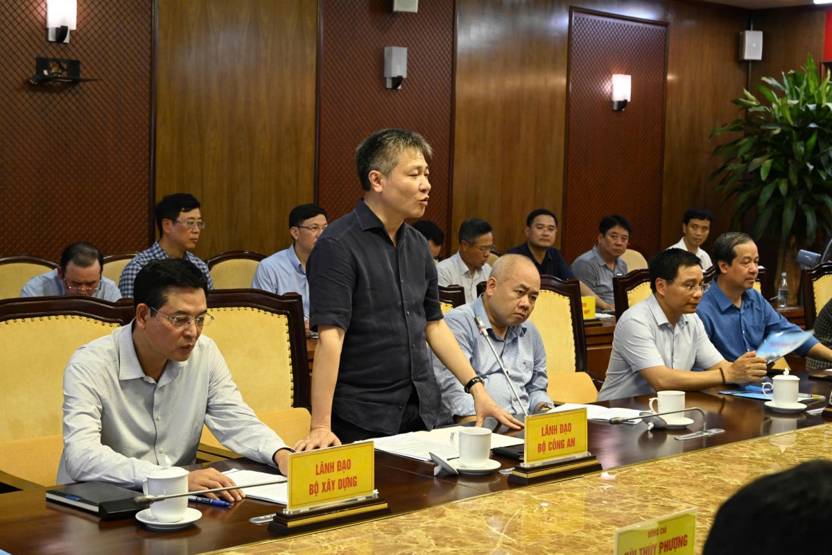 Chùm ảnh: Thủ tướng và Bộ trưởng Bộ Công Thương Nguyễn Hồng Diên làm việc với tỉnh Quảng Ninh