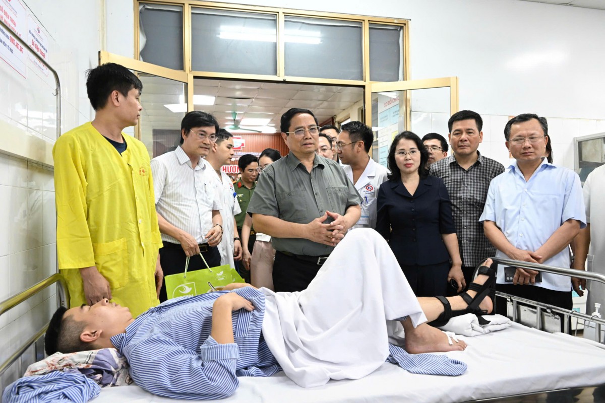 Chùm ảnh: Thủ tướng và Bộ trưởng Bộ Công Thương Nguyễn Hồng Diên làm việc với tỉnh Quảng Ninh