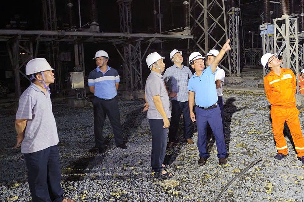 Lưới điện 220-500kV sau bão số 3 đã cơ bản được khôi phục Lưới điện 220-500kV sau bão số 3 đã cơ bản được khôi phục