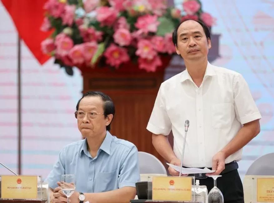 Thứ trưởng Nguyễn Văn Hồi thông tin về vụ việc Mái ấm Hoa Hồng. Thứ trưởng Nguyễn Văn Hồi thông tin về vụ việc Mái ấm Hoa Hồng.