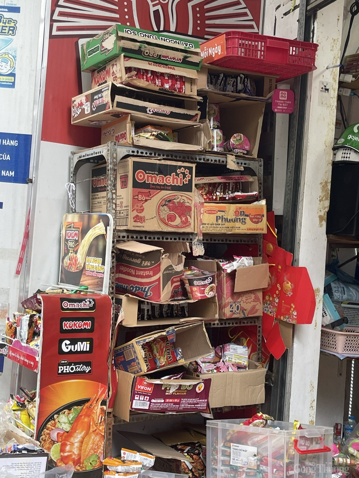 Hà Nội: Thị trường hàng cứu trợ 'cháy hàng' sau bão Yagi Hà Nội: Thị trường hàng cứu trợ 'cháy hàng' sau bão Yagi