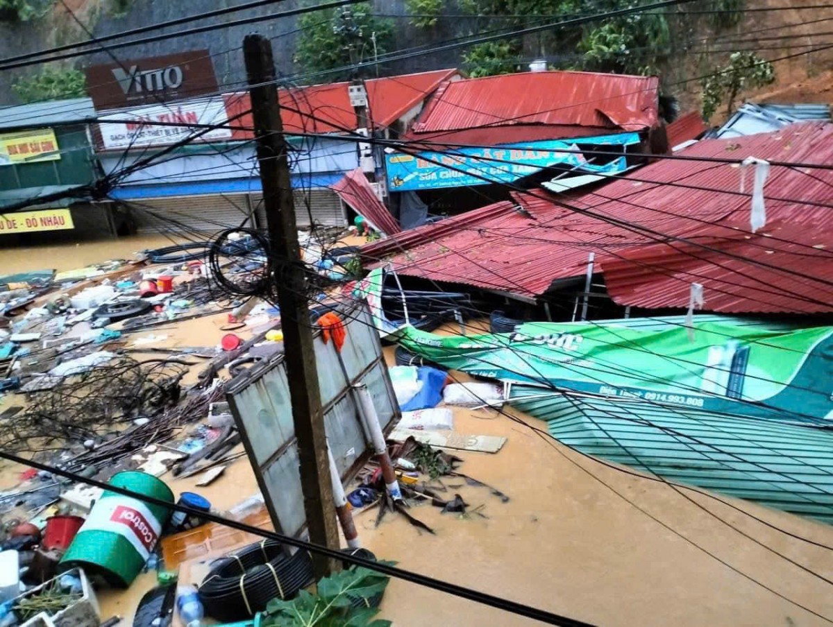 Doanh nhân Thanh Hằng gây phẫn nộ vì khoe giàu có, vô cảm với tình hình bão Yagi