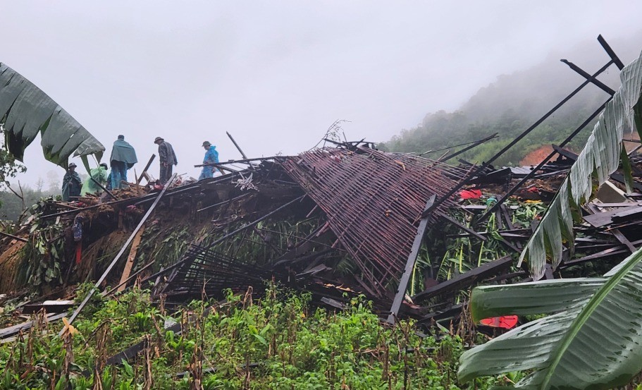 Cao Bằng: Tìm thấy thêm 7 thi thể nạn nhân trong vụ sạt lở đất tại huyện Nguyên Bình Cao Bằng: Tìm thấy thêm 7 thi thể nạn nhân trong vụ sạt lở đất tại huyện Nguyên Bình