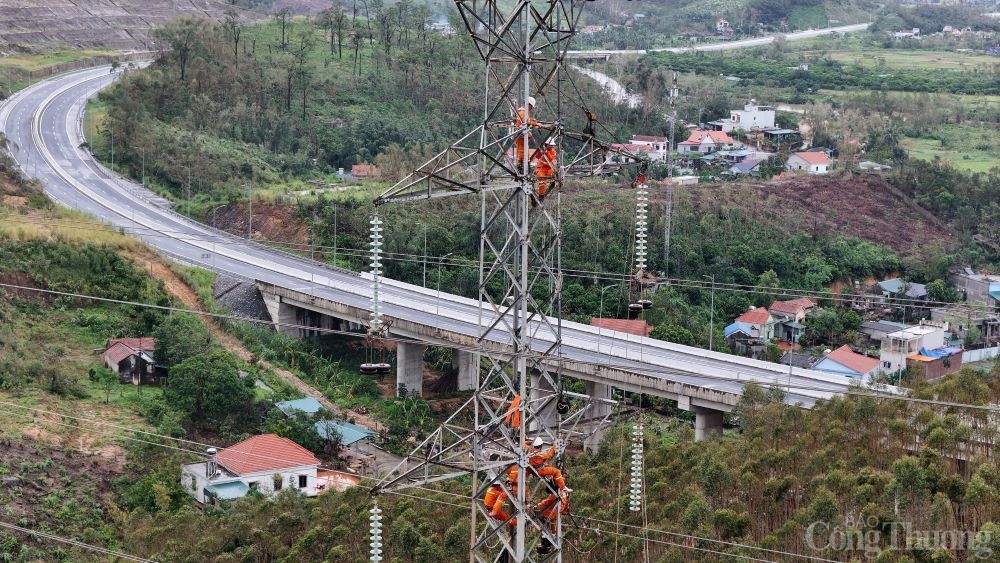 Tiếp tục lan tỏa tinh thần 'mạch 3' khắc phục sự cố lưới điện 220kV -500kV sau bão