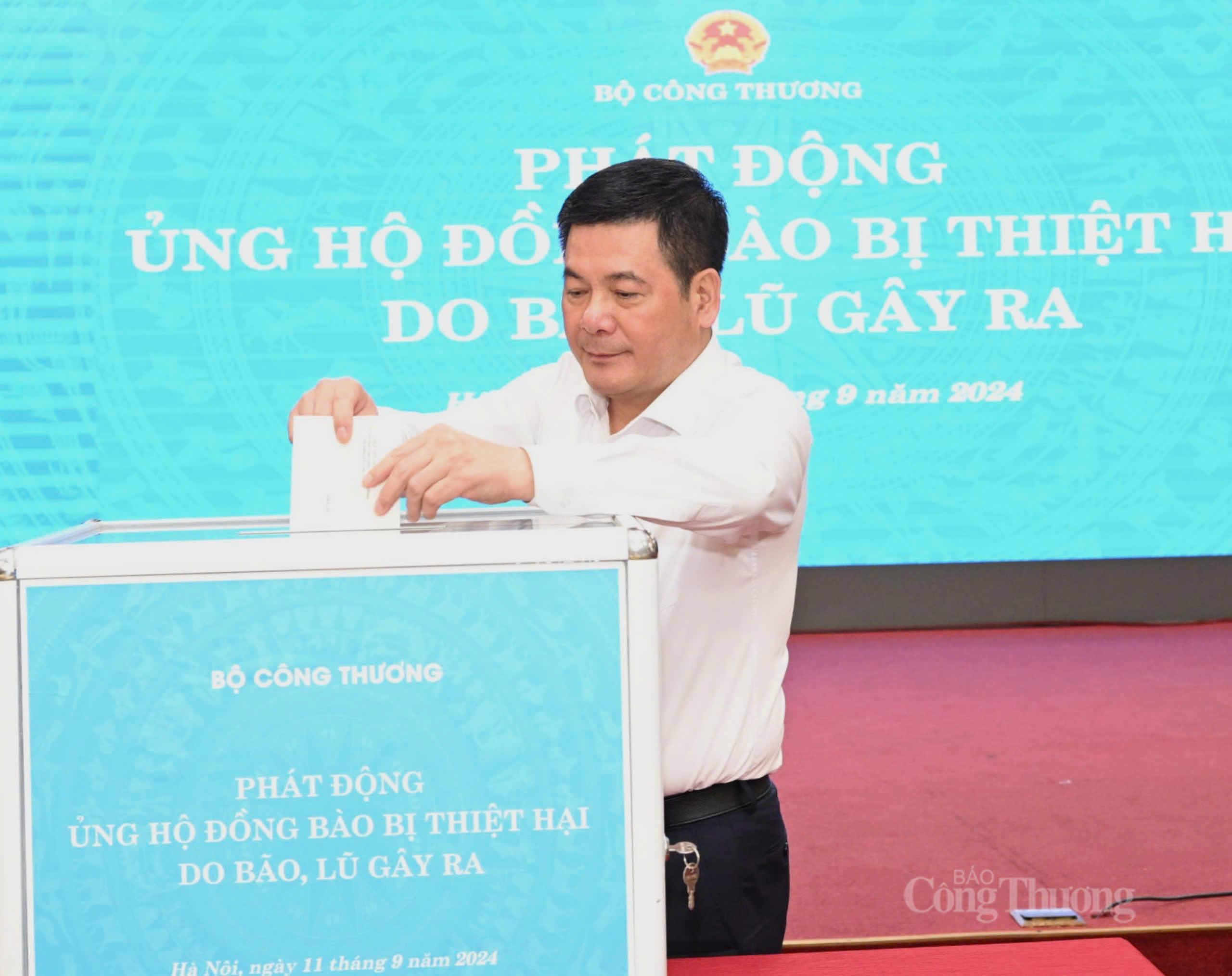 Bộ Công Thương phát động ủng hộ đồng bào bị thiệt hại do bão, lũ gây ra Bộ Công Thương phát động ủng hộ đồng bào bị thiệt hại do bão, lũ gây ra