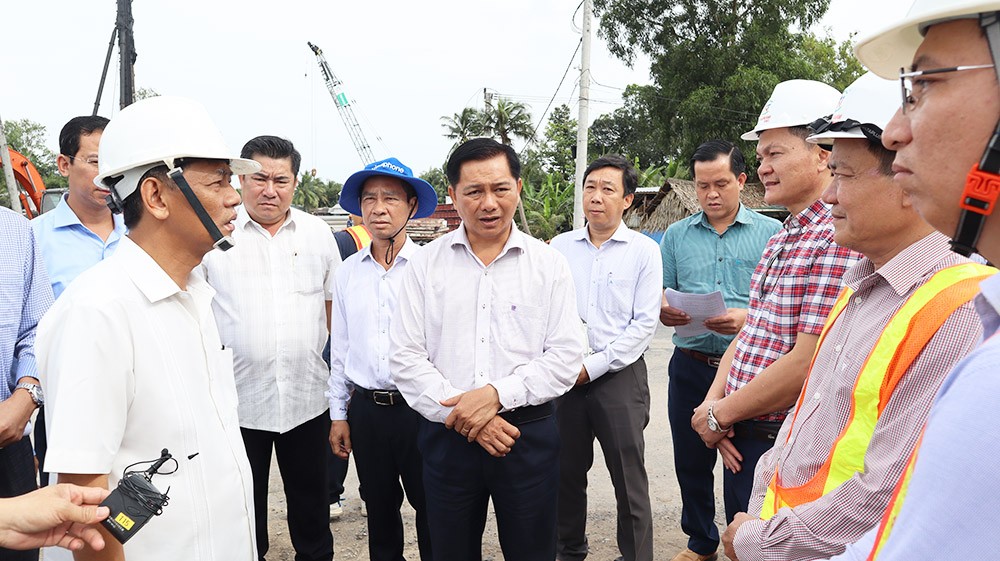 Lãnh đạo tỉnh Sóc Trăng kiểm tra tiến độ dự án. Ảnh: Soctrang.gov.vn Lãnh đạo tỉnh Sóc Trăng kiểm tra tiến độ dự án. Ảnh: Soctrang.gov.vn