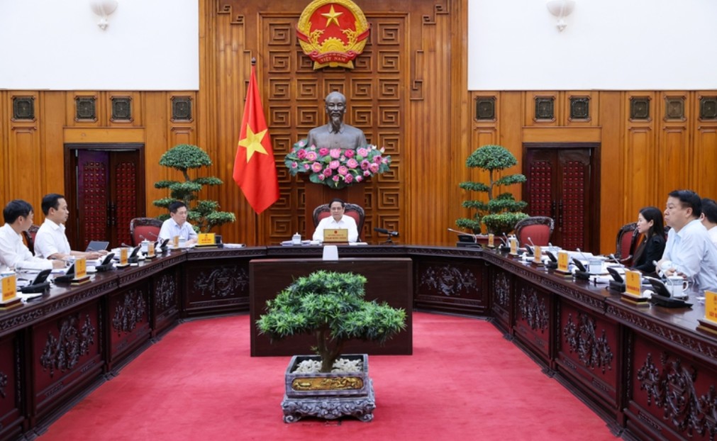 Thủ tướng Phạm Minh Chính chủ trì cuộc họp. (Ảnh: VGP/Nhật Bắc) Thủ tướng Phạm Minh Chính chủ trì cuộc họp. (Ảnh: VGP/Nhật Bắc)