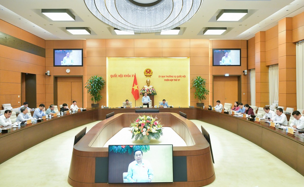 Khai mạc Phiên họp thứ 37 của Ủy ban Thường vụ Quốc hội Khai mạc Phiên họp thứ 37 của Ủy ban Thường vụ Quốc hội