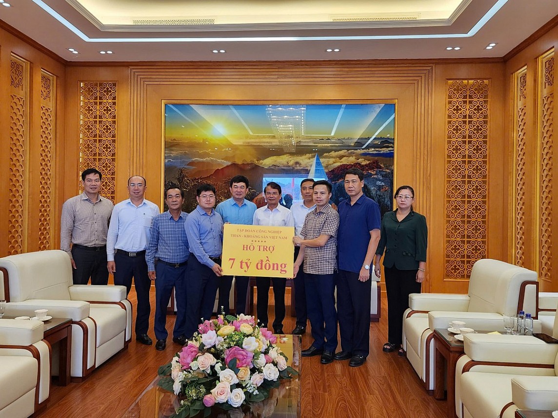 TKV hỗ trợ 70 tỷ đồng khắc phục hậu quả bão số 3 TKV hỗ trợ 70 tỷ đồng khắc phục hậu quả bão số 3