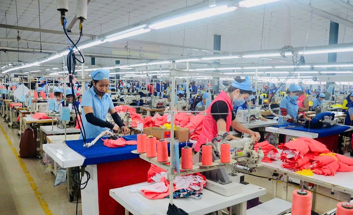 Công ty TNHH MSA YB, Khu công nghiệp Long Bình An (TP Tuyên Quang) đã ổn định sản xuất. Công ty TNHH MSA YB, Khu công nghiệp Long Bình An (TP Tuyên Quang) đã ổn định sản xuất.