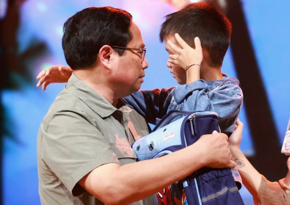 Thủ tướng Phạm Minh Chính chia sẻ về “6 điểm tựa Việt Nam” Thủ tướng Phạm Minh Chính chia sẻ về “6 điểm tựa Việt Nam”