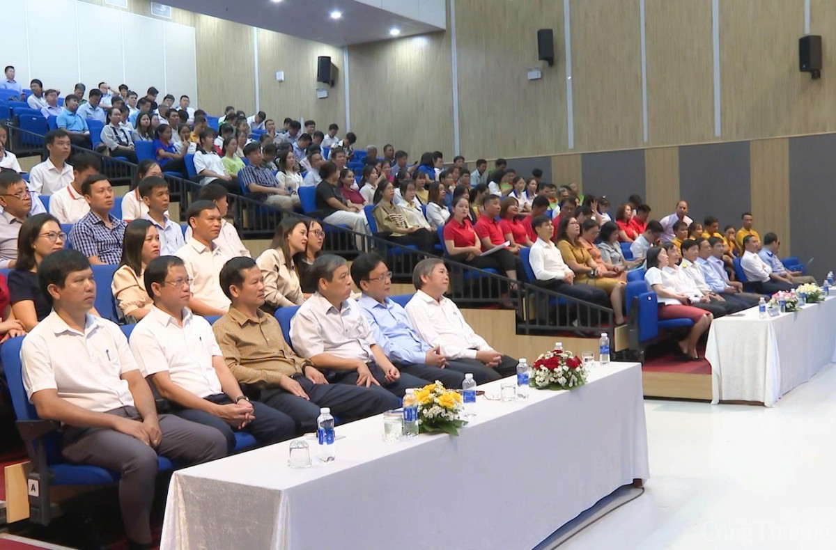 Cuộc thi nhằm lan tỏa mạnh mẽ tinh thần và các hoạt động chuyển đổi số đến tận cơ sở, và đời sống của người dân Cuộc thi nhằm lan tỏa mạnh mẽ tinh thần và các hoạt động chuyển đổi số đến tận cơ sở, và đời sống của người dân