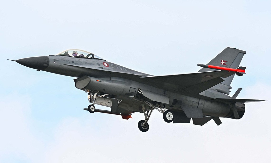 Quân sự thế giới ngày 17/9: Mỹ cung cấp áo giáp mốc và đạn dược hết hạn cho Đài Loan (Trung Quốc) Quân sự thế giới ngày 17/9: Mỹ cung cấp áo giáp mốc và đạn dược hết hạn cho Đài Loan (Trung Quốc)