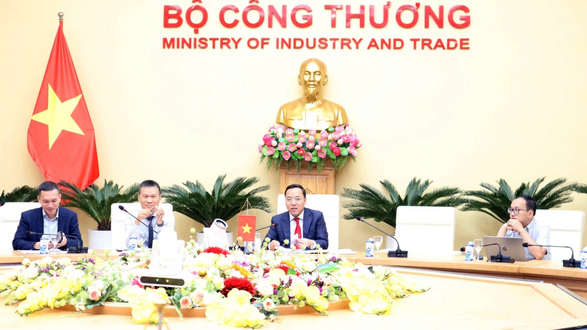 Thứ trưởng Nguyễn Hoàng Long làm việc với Đại sứ Na Uy tại Việt Nam về JEPT Thứ trưởng Nguyễn Hoàng Long làm việc với Đại sứ Na Uy tại Việt Nam về JEPT