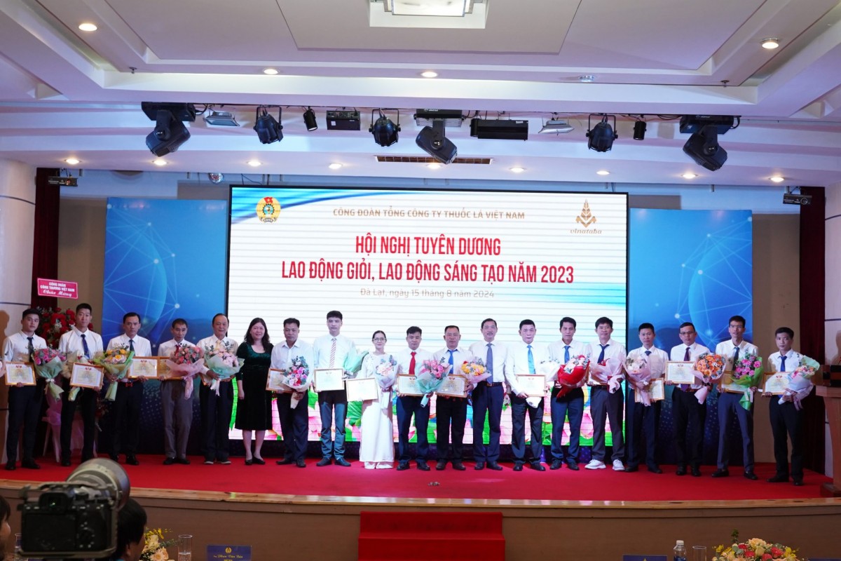 Vinataba: Tuyên dương 67 lao động giỏi, lao động sáng tạo 2023