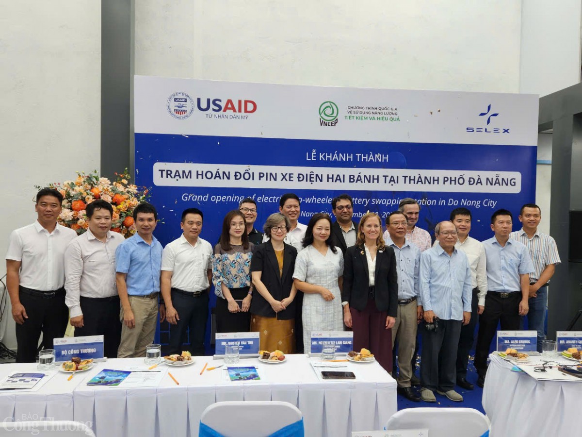 Đà Nẵng: Khánh thành trạm hoán đổi pin xe điện hai bánh đầu tiên Đà Nẵng: Khánh thành trạm hoán đổi pin xe điện hai bánh đầu tiên
