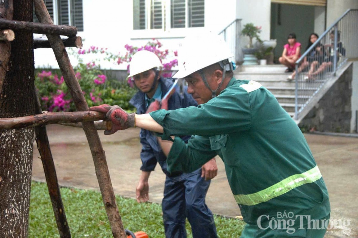 Đà Nẵng: Người dân chủ động ứng phó bão số 4