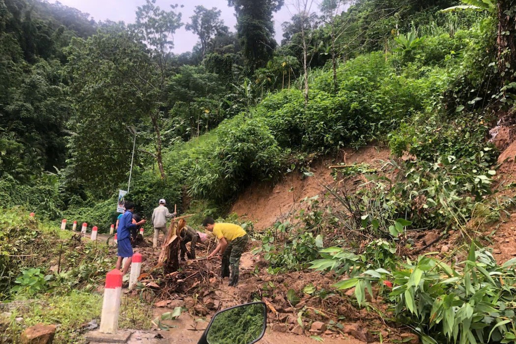 Nhiều điểm có nguy cơ sạt lở tại huyện Nam Trà My (tỉnh Quảng Nam) Nhiều điểm có nguy cơ sạt lở tại huyện Nam Trà My (tỉnh Quảng Nam)