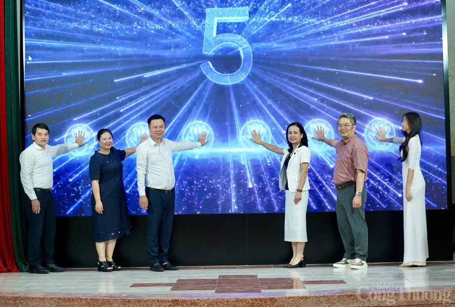 Phát động cuộc thi viết 'Những kỷ niệm sâu sắc về thầy cô và mái trường' năm 2024 Phát động cuộc thi viết 'Những kỷ niệm sâu sắc về thầy cô và mái trường' năm 2024