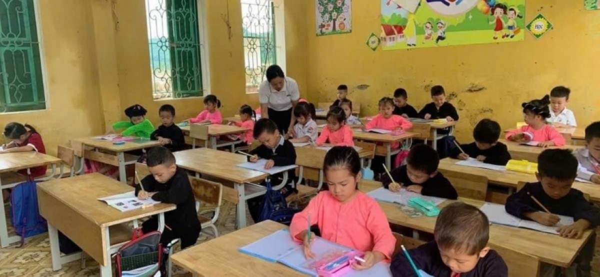 Bộ Giáo dục và Đào tạo: Không gây áp lực, quá tải học tập cho học sinh ảnh hưởng bão lũ Bộ Giáo dục và Đào tạo: Không gây áp lực, quá tải học tập cho học sinh ảnh hưởng bão lũ