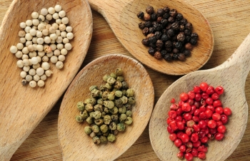 FED giảm lãi suất, hồ tiêu Việt 