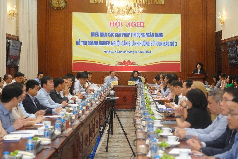 Các nhà băng đồng loạt cam kết hạ lãi suất cho vay với khách hàng bị ảnh hưởng bởi bão số 3