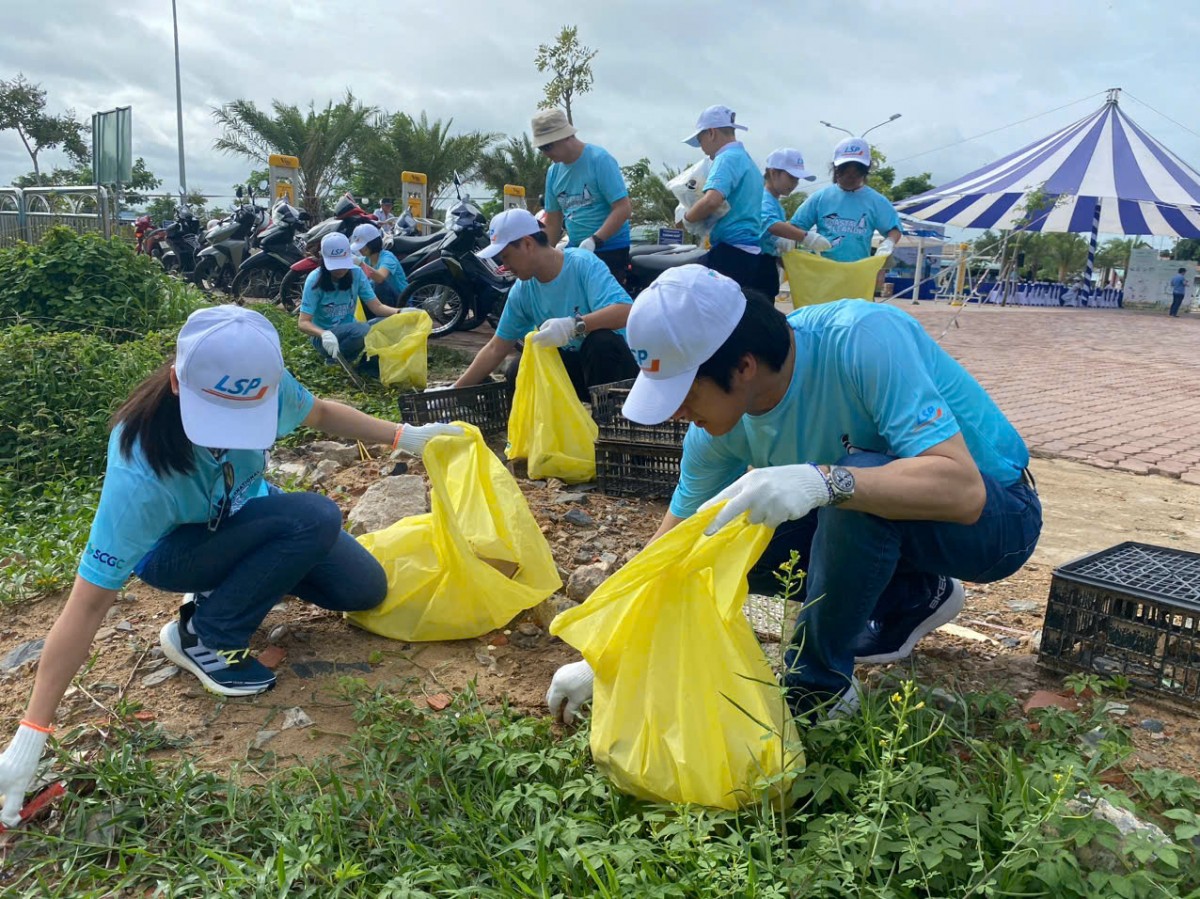 TP. Vũng Tàu: LSP cùng người dân xã đảo Long Sơn thu gom rác thải TP. Vũng Tàu: LSP cùng người dân xã đảo Long Sơn thu gom rác thải