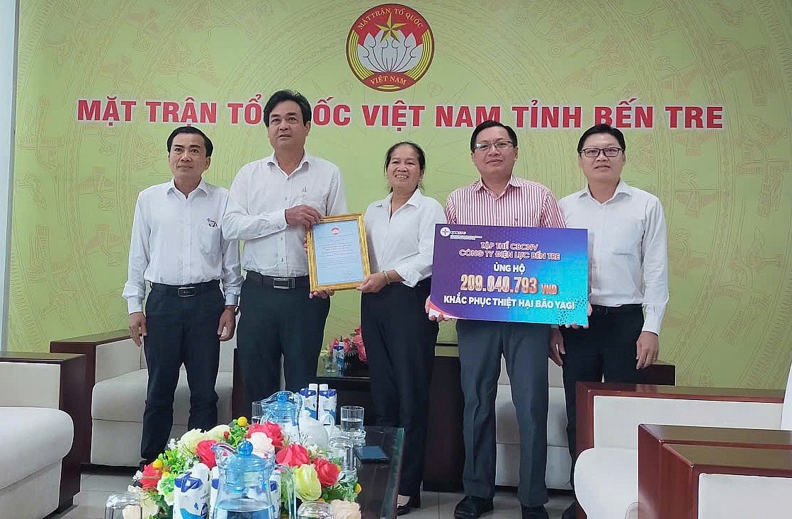 Ngành điện miền Nam quyên góp gần 14 tỷ đồng ủng hộ đồng bào miền Bắc
