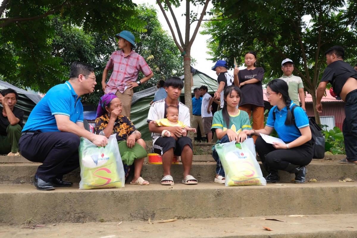 Petrovietnam khởi công, quyết tâm tái thiết khu dân cư thôn Kho Vàng Petrovietnam khởi công, quyết tâm tái thiết khu dân cư thôn Kho Vàng