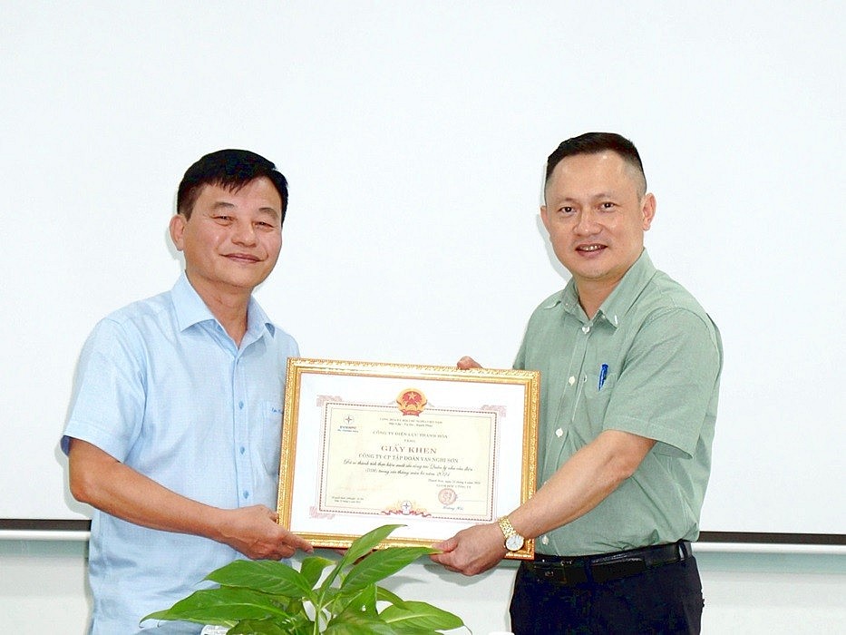 Ngành Điện lực góp phần quan trọng giúp tỉnh Thanh Hóa đón ‘đại bàng về làm tổ’ Ngành Điện lực góp phần quan trọng giúp tỉnh Thanh Hóa đón ‘đại bàng về làm tổ’