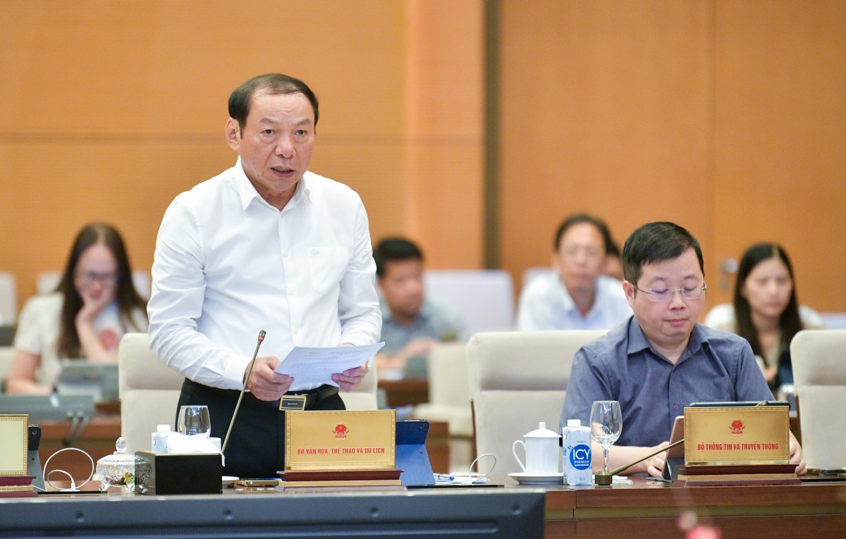 Bộ trưởng Bộ Văn hóa, Thể thao và Du lịch Nguyễn Văn Hùng Bộ trưởng Bộ Văn hóa, Thể thao và Du lịch Nguyễn Văn Hùng