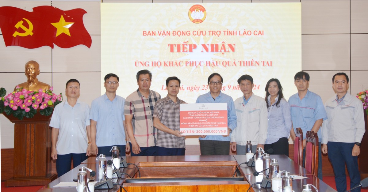 Toyota Việt Nam ủng hộ hơn 1,6 tỷ đồng tới các địa phương bị ảnh hưởng bởi lũ lụt Toyota Việt Nam ủng hộ hơn 1,6 tỷ đồng tới các địa phương bị ảnh hưởng bởi lũ lụt