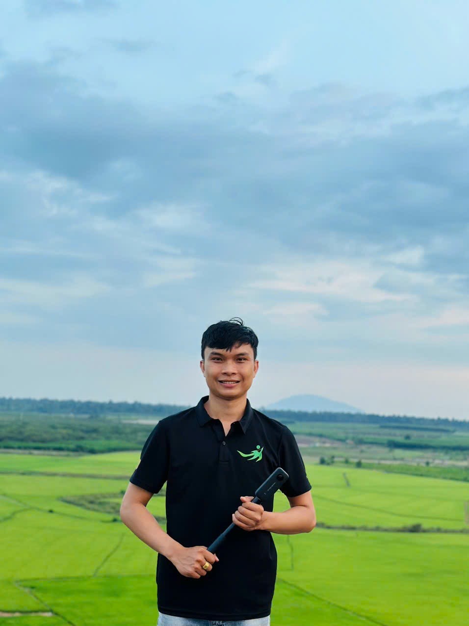 Dọn rác ô nhiễm - gần 2.000 bạn trẻ nhóm ‘Sài Gòn Xanh’ đang hồi sinh những dòng kênh ‘chết’