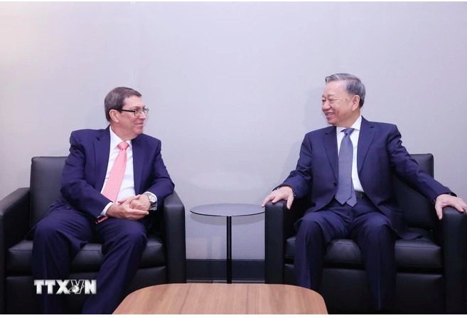 Tổng Bí thư, Chủ tịch nước Tô Lâm đến La Habana, bắt đầu thăm cấp Nhà nước Cộng hoà Cuba Tổng Bí thư, Chủ tịch nước Tô Lâm đến La Habana, bắt đầu thăm cấp Nhà nước Cộng hoà Cuba