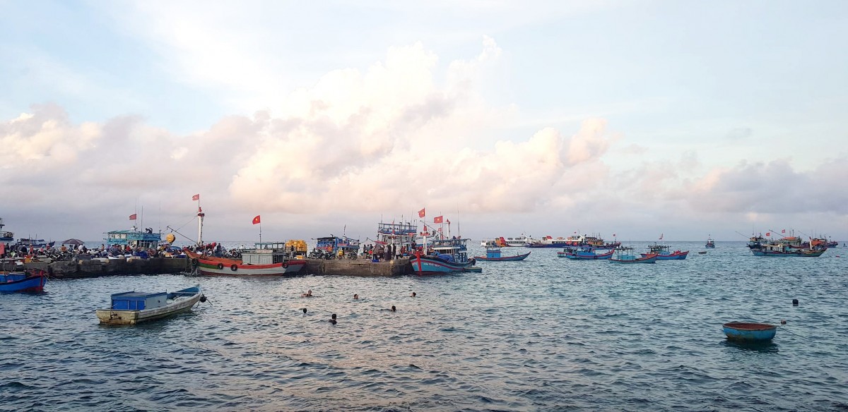 Dự báo thời tiết biển ngày 25/9/2024: ….. Dự báo thời tiết biển ngày 25/9/2024: …..