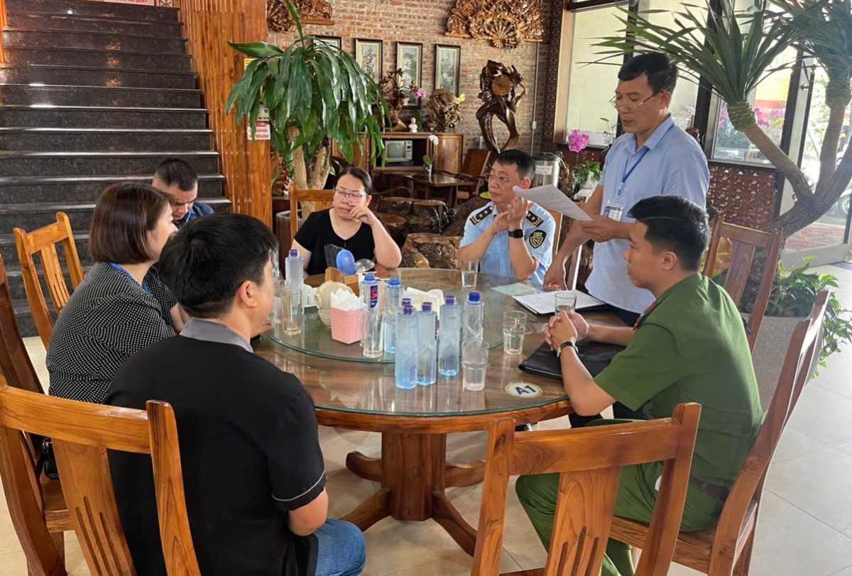 Thái Nguyên: Kịp thời ngăn chặn và tiêu hủy gần 800kg lợn chết và lợn bị nhiễm bệnh Thái Nguyên: Kịp thời ngăn chặn và tiêu hủy gần 800kg lợn chết và lợn bị nhiễm bệnh