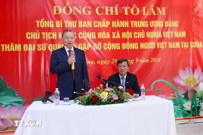 Đại sứ Việt Nam tại Cuba Lê Quang Long phát biểu. Ảnh: Lâm Khánh/TTXVN Đại sứ Việt Nam tại Cuba Lê Quang Long phát biểu. Ảnh: Lâm Khánh/TTXVN