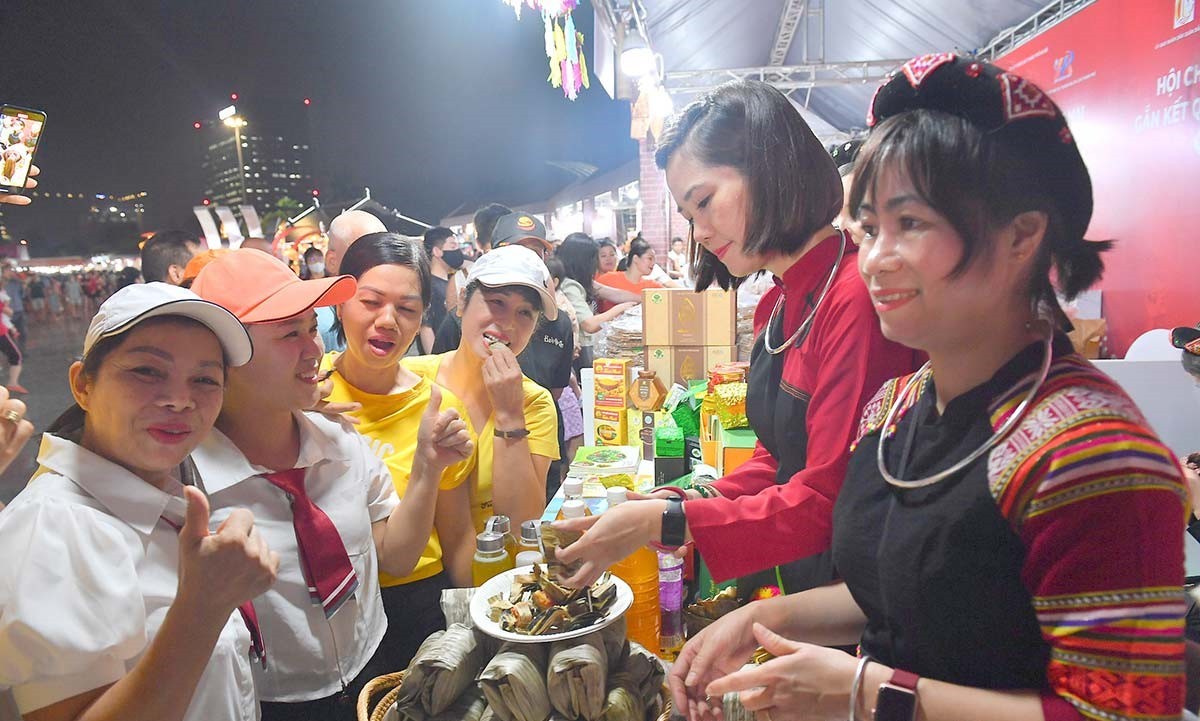 Tuyên Quang: Xúc tiến thương mại gắn kết quảng bá du lịch, văn hóa Tuyên Quang: Xúc tiến thương mại gắn kết quảng bá du lịch, văn hóa