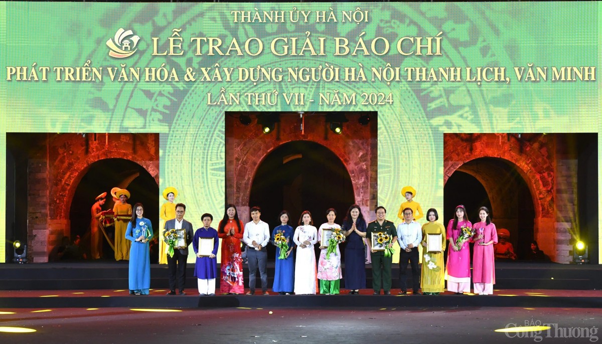 Lễ trao Giải báo chí về phát triển văn hóa Hà Nội năm 2024 Lễ trao Giải báo chí về phát triển văn hóa Hà Nội năm 2024