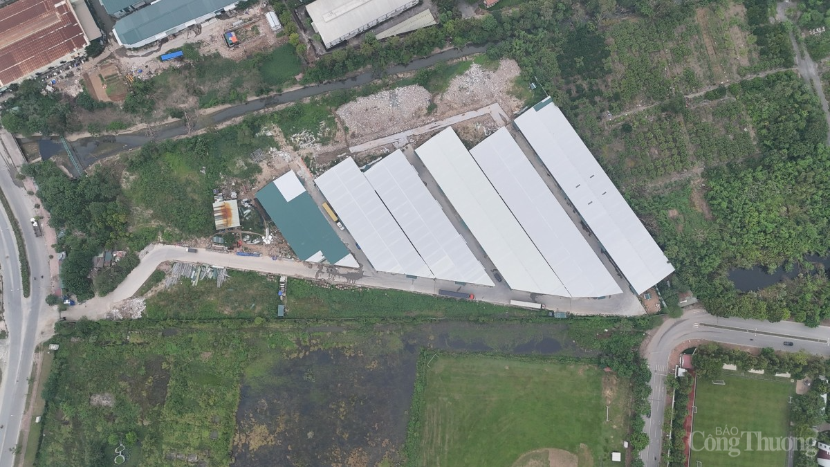 Dự án nhà ở treo 20 năm bị ‘hô biến’ thành nhà xưởng rộng hàng chục nghìn m2