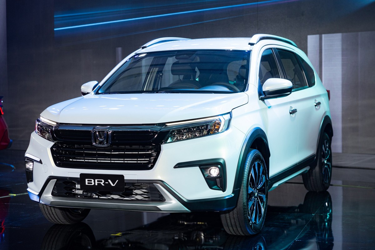 Các hãng xe đồng loạt khuyến mại tận dụng thời gian giảm phí trước bạ Các hãng xe đồng loạt khuyến mại tận dụng thời gian giảm phí trước bạ