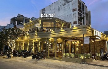 Katinat bán được bao nhiêu cốc khi dính